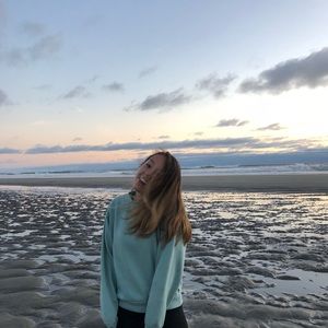 Meet your Posher, Hailey